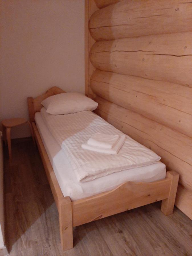 Hotel Pod Koziorozcami Trzebiechow Exterior foto